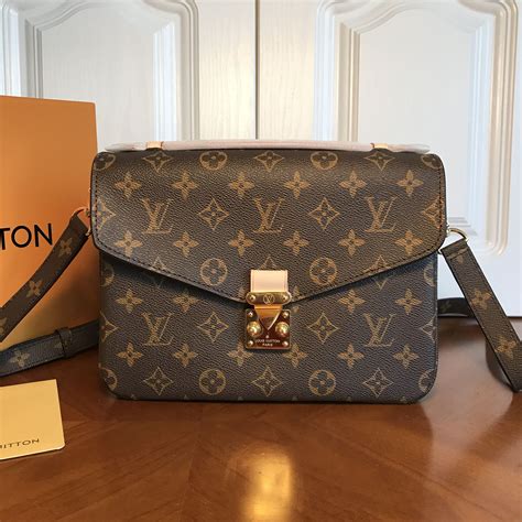 vrouwen tas louis vuitton|Louis Vuitton designer purses.